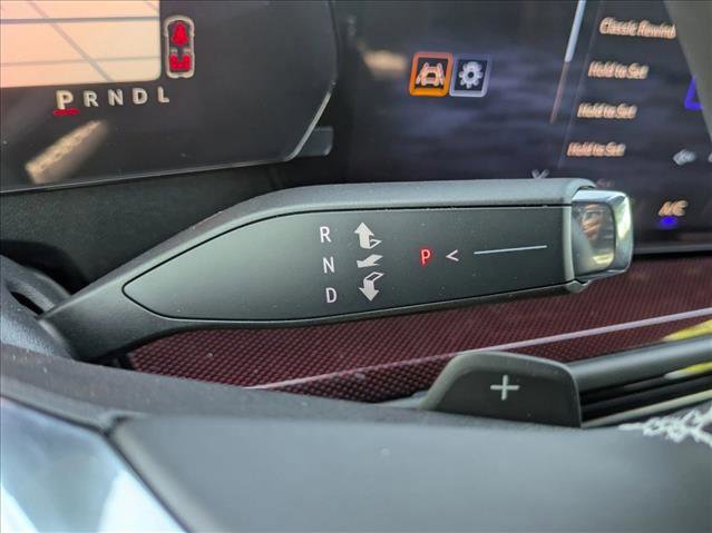 Used 2025 Chevrolet Traverse Z71 w/ Driver Confidence Package image 12