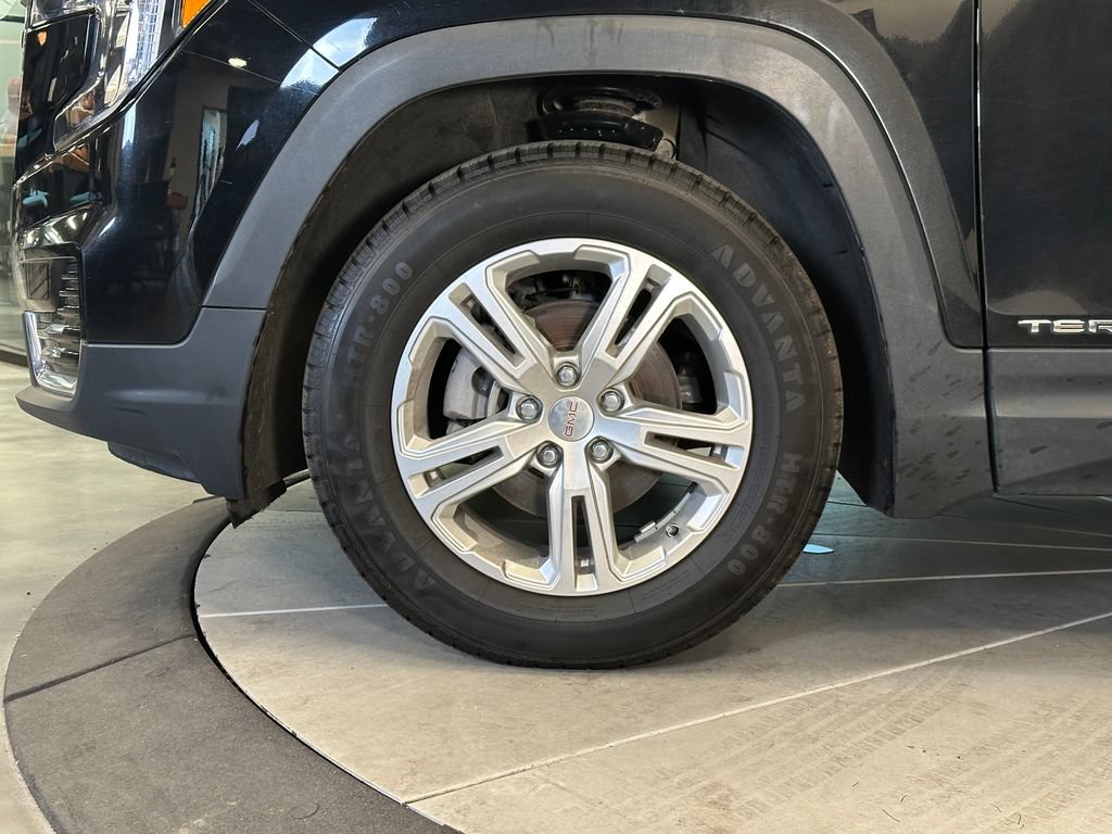 Used 2022 GMC Terrain SLE w/ Driver Convenience Package AWD/4WD image 25