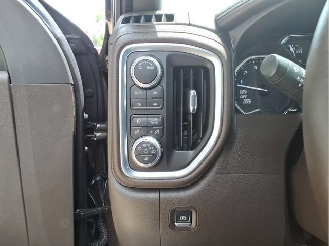 Used 2021 GMC Sierra 1500 SLT w/ SLT Convenience Package AWD/4WD image 14