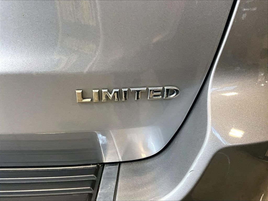 Used 2020 Jeep Grand Cherokee Limited w/ Premium Lighting Group AWD/4WD image 30