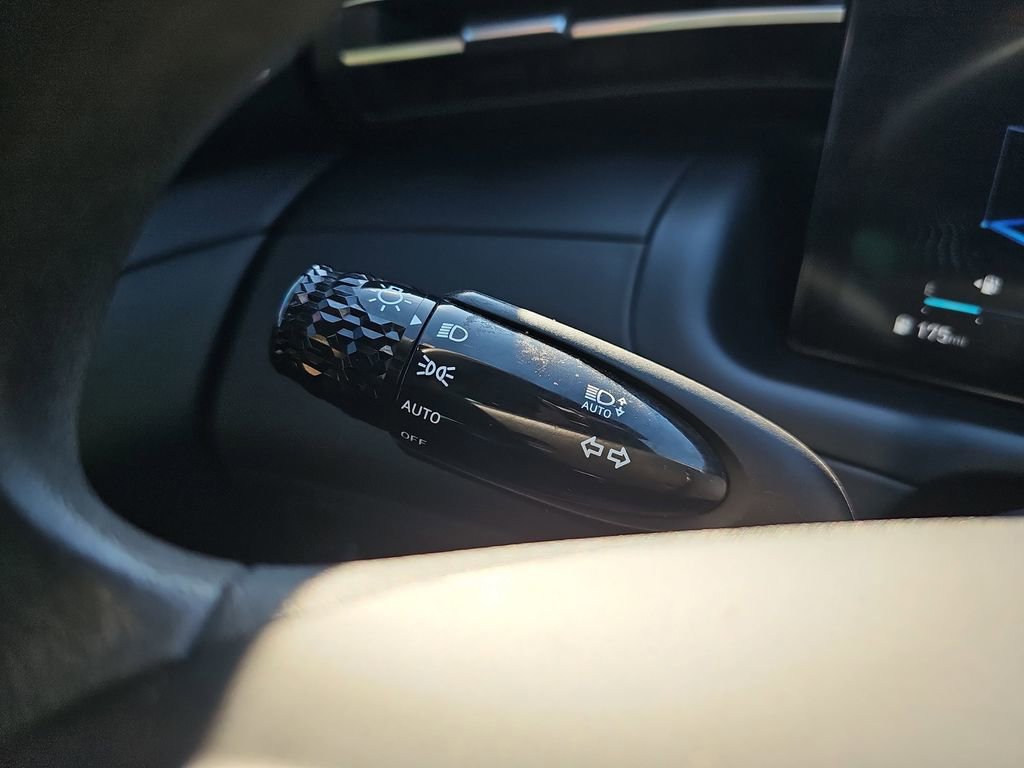 Used 2023 Hyundai Santa Cruz SEL w/ Activity Package image 30