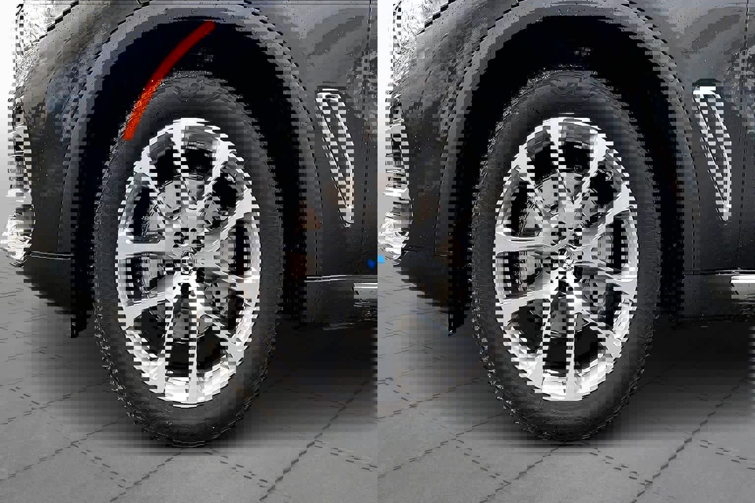 Used 2023 BMW X5 xDrive40i w/ Luxury Seating Package image 11