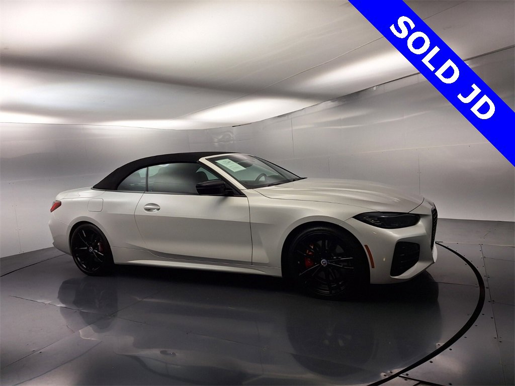 Used 2023 BMW M440i Convertible w/ Premium Package image 31