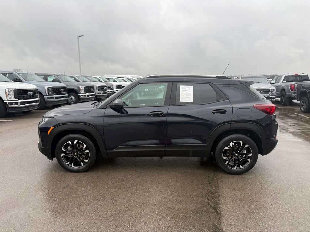 Used 2021 Chevrolet TrailBlazer LT w/ Sun and Liftgate Package image 37