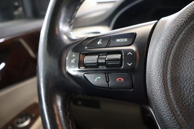 Used 2018 Kia Sorento LX image 17