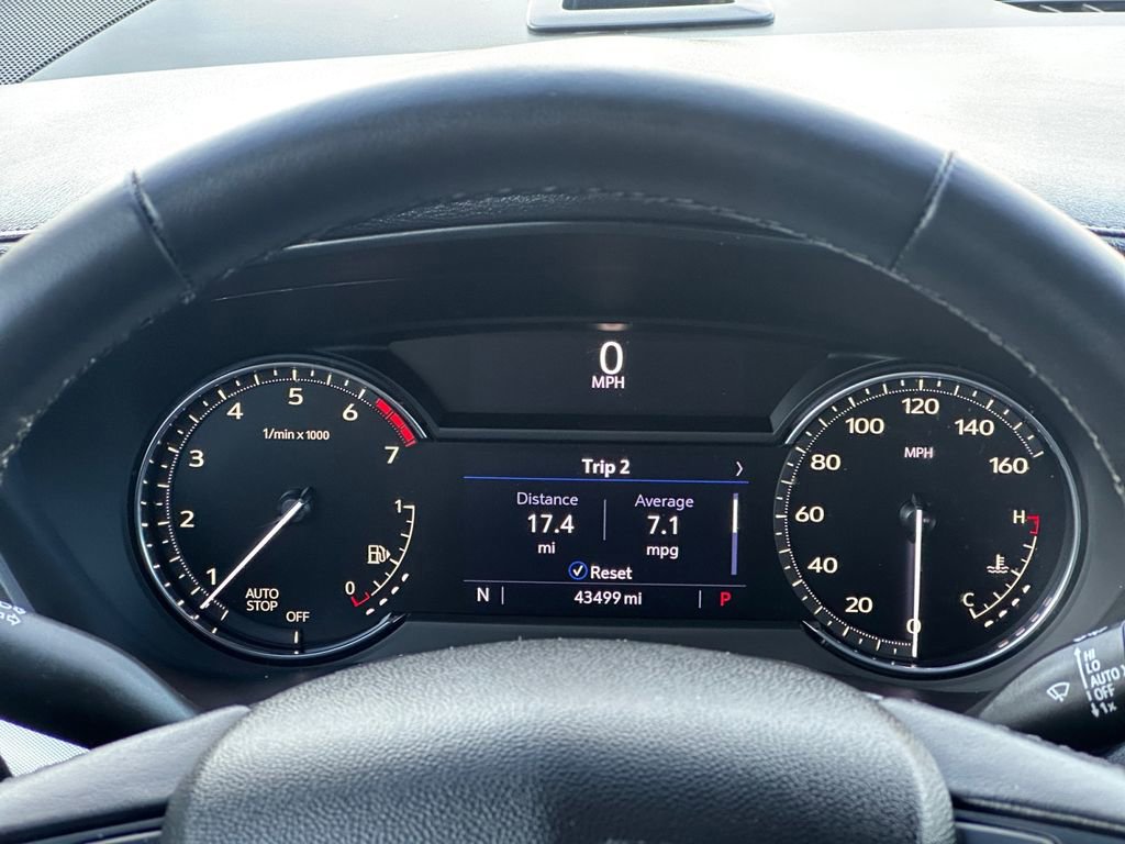 Used 2022 Cadillac XT4 Premium Luxury w/ Enhanced Visibility Package image 14