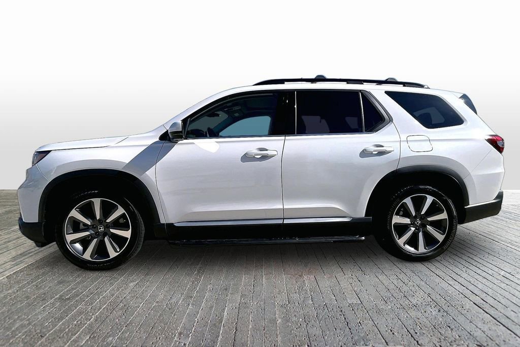 Used 2024 Honda Pilot Elite image 4
