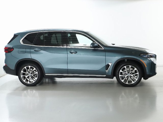 Used 2026 BMW X5 xDrive40i AWD/4WD image 13
