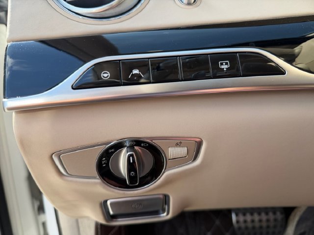 Used 2019 Mercedes-Benz S 560 Sedan image 12