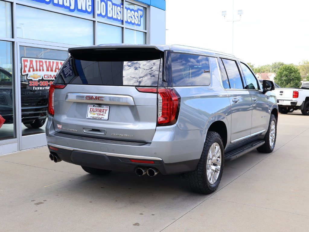 Certified 2024 GMC Yukon XL Denali AWD/4WD image 3