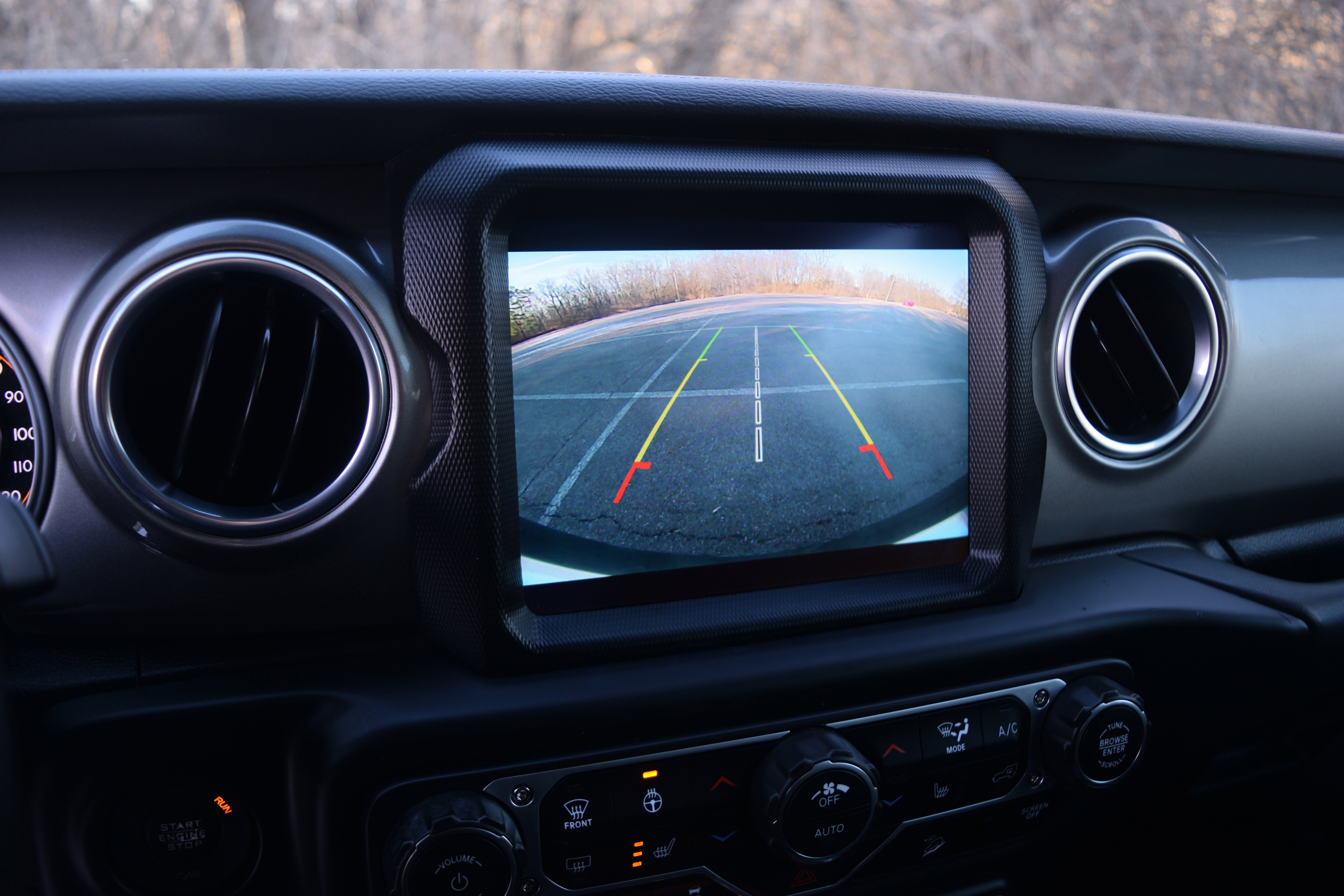 Used 2018 Jeep Wrangler Unlimited Sahara image 10