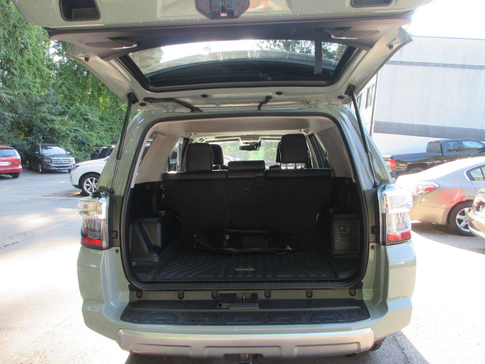 Used 2023 Toyota 4Runner TRD Off-Road Premium w/ Moonroof Package AWD/4WD image 21