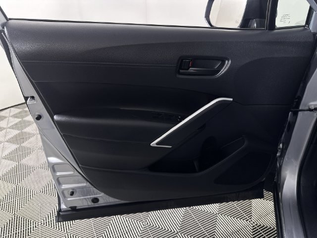 Used 2024 Toyota Corolla Cross AWD Hybrid image 23