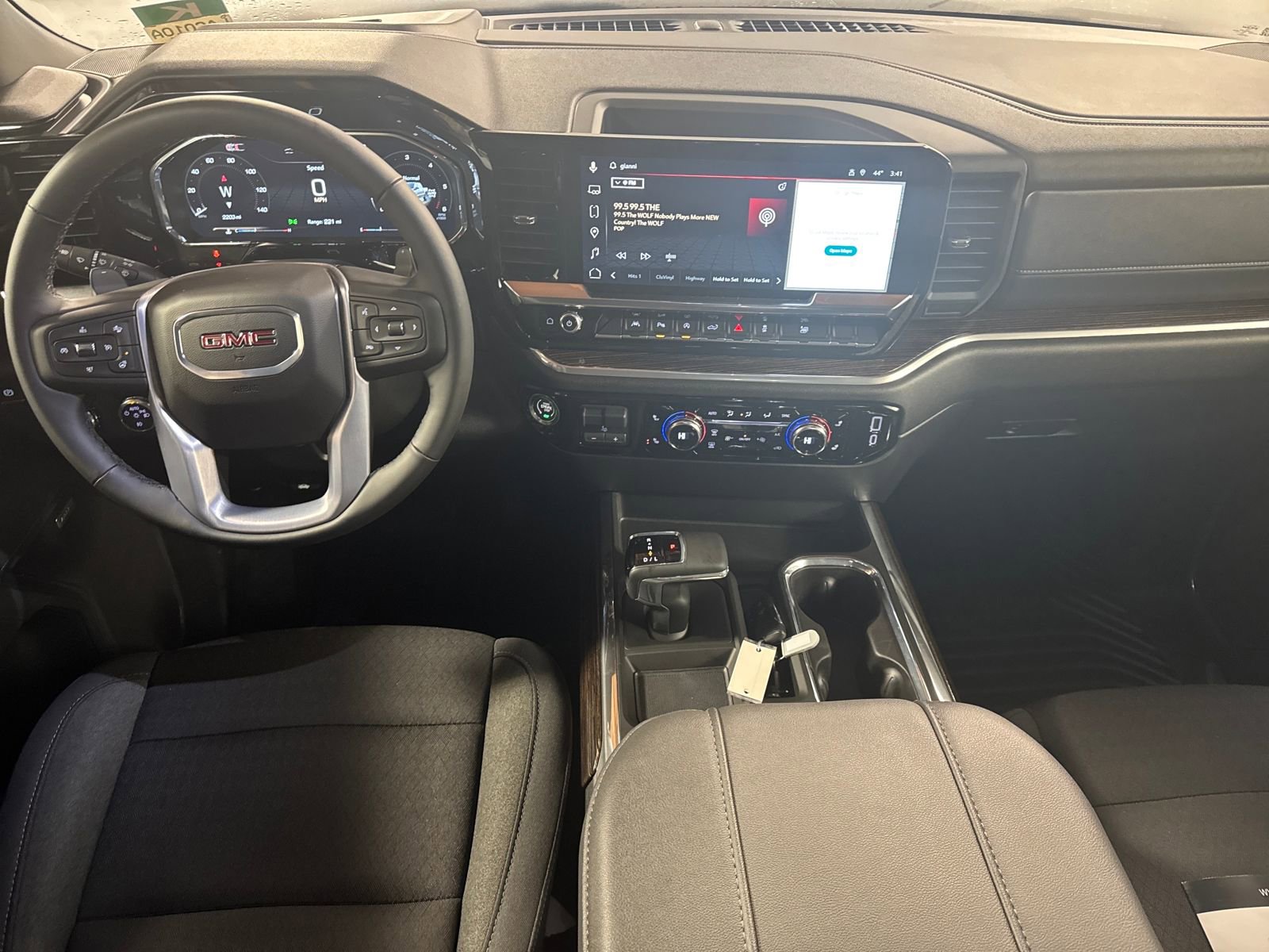 Used 2026 GMC Sierra 1500 Elevation w/ Preferred Package image 4