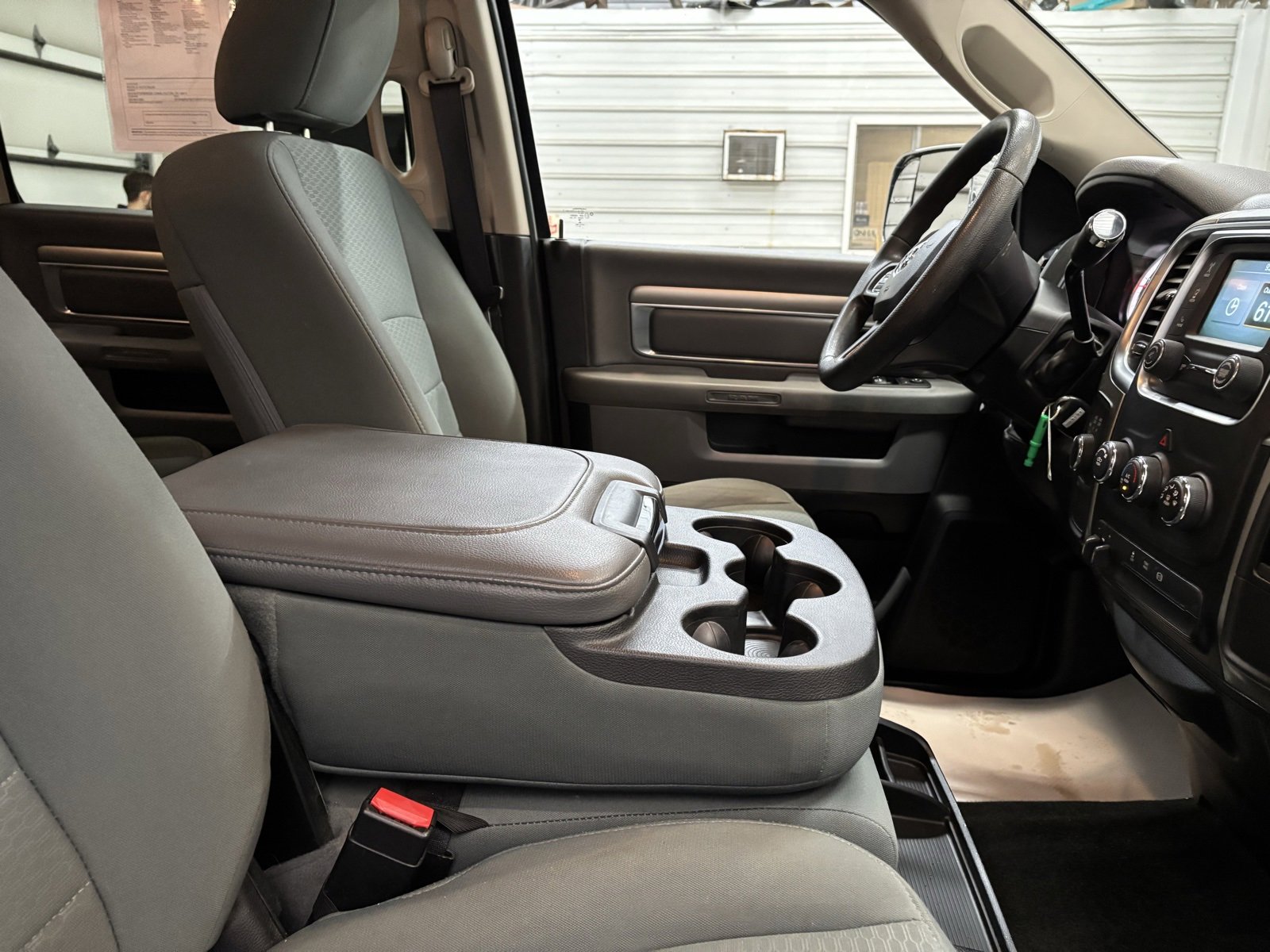 Used 2017 RAM 2500 SLT image 29