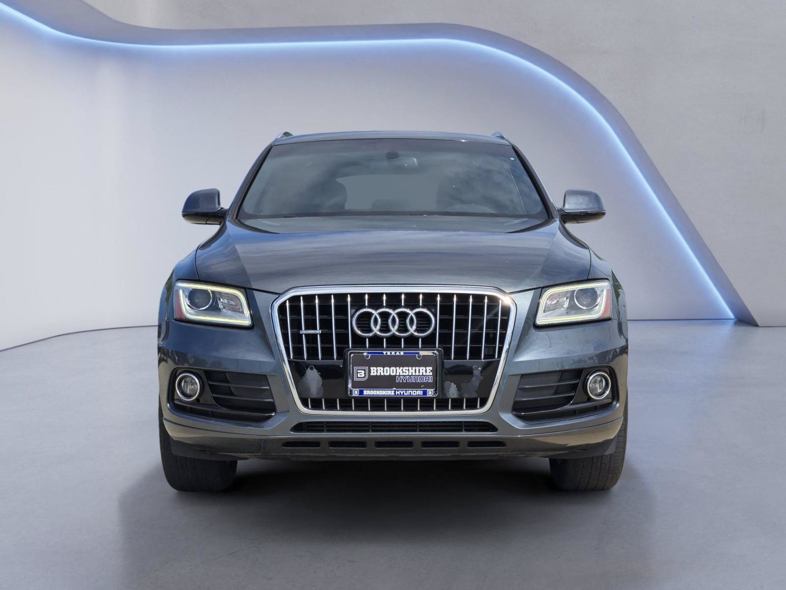 Used 2015 Audi Q5 2.0T Premium Plus w/ Technology Package AWD/4WD image 2