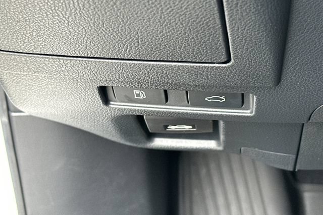 Used 2025 Lexus ES 300h w/ Premium Package FWD image 31