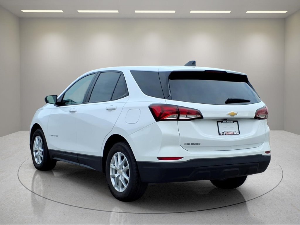 Used 2024 Chevrolet Equinox LS w/ LS Convenience Package FWD image 6