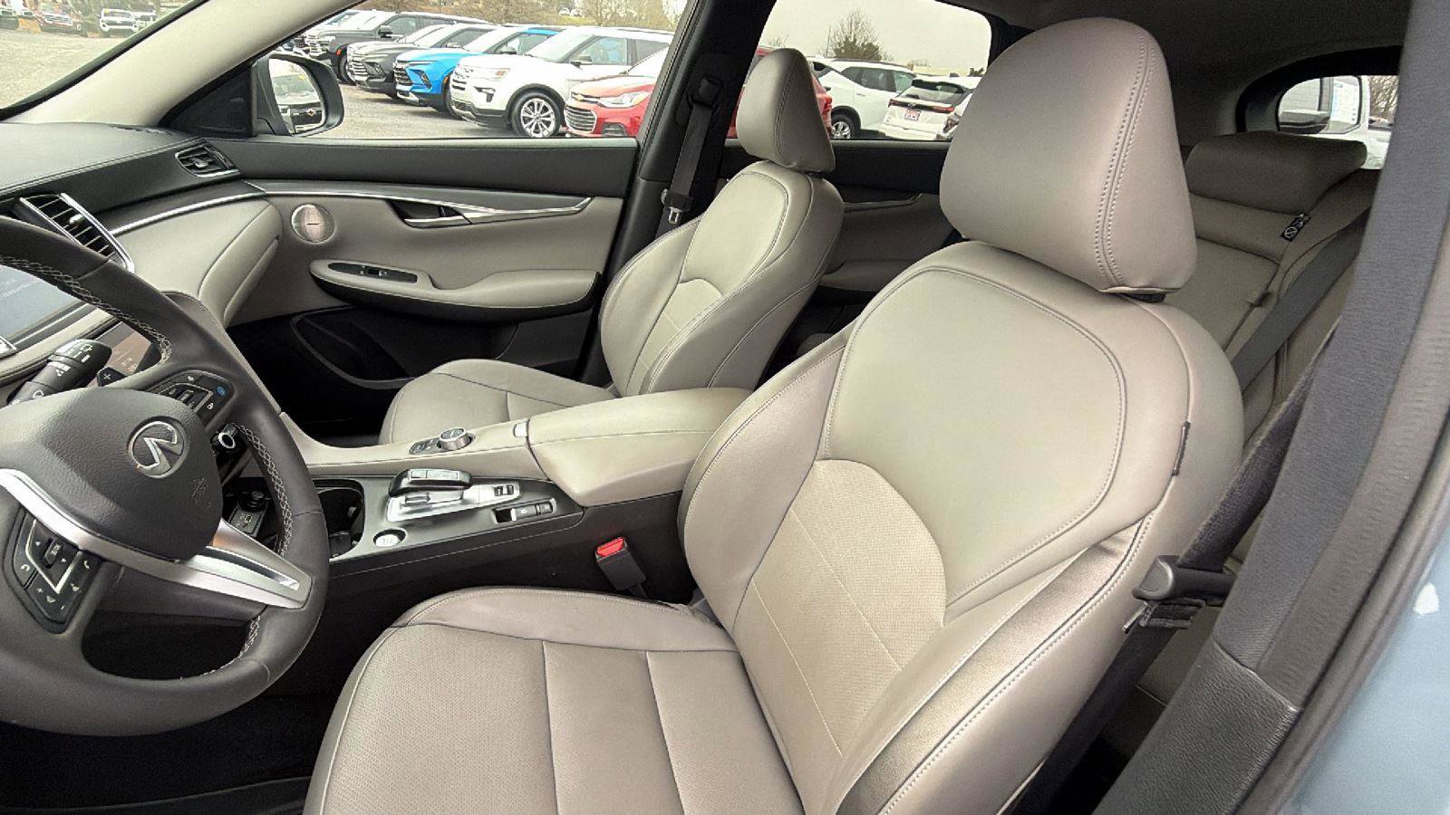 Used 2023 INFINITI QX50 Luxe image 14
