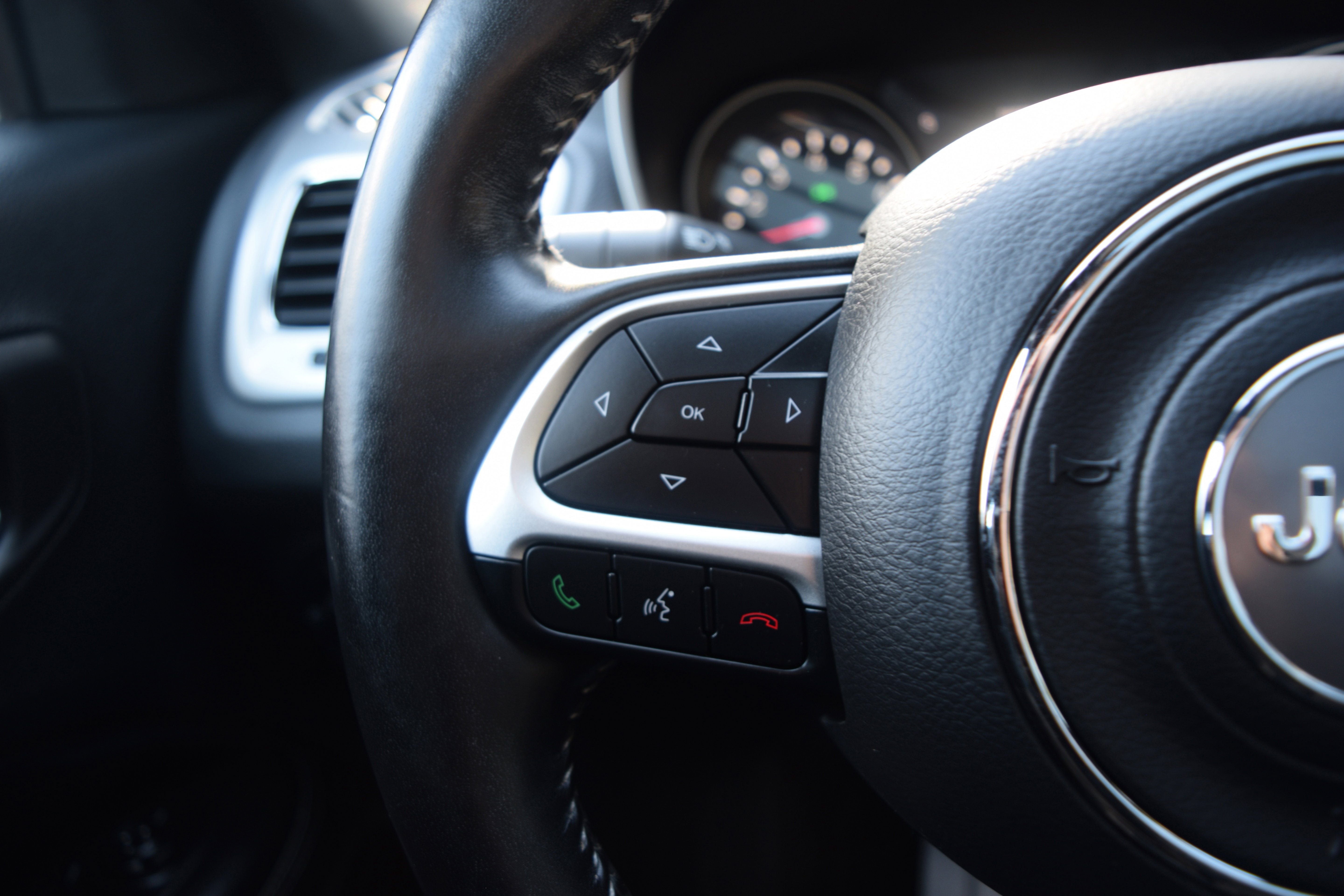 Used 2021 Jeep Compass Latitude w/ Sun and Sound Group image 6