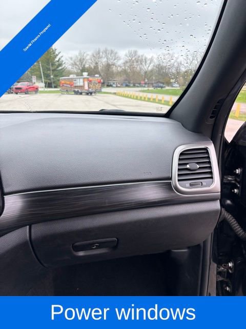 Used 2020 Jeep Grand Cherokee Altitude AWD/4WD image 32