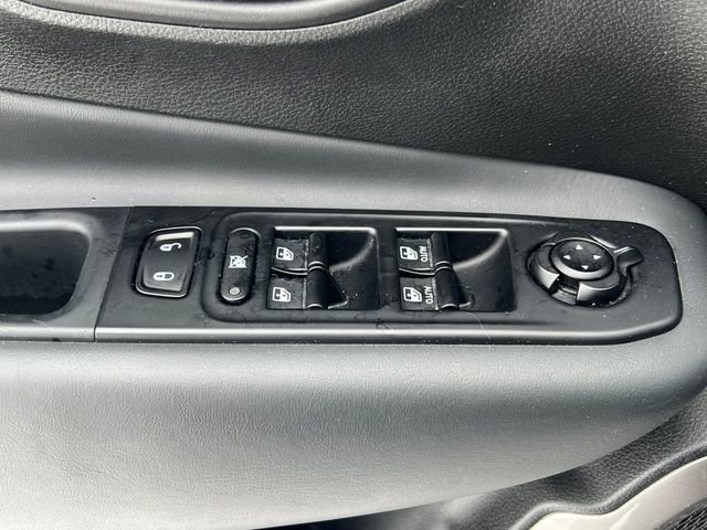 Used 2023 Jeep Renegade Latitude image 12