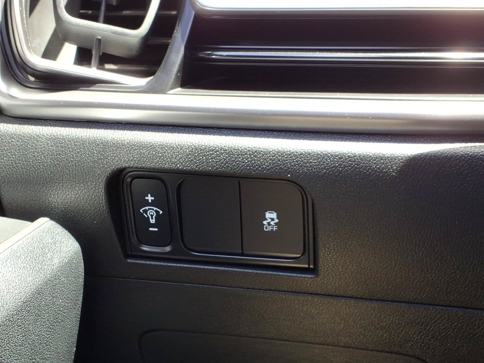 New 2026 Kia Sorento S w/ S Panoramic Sunroof Package FWD image 23