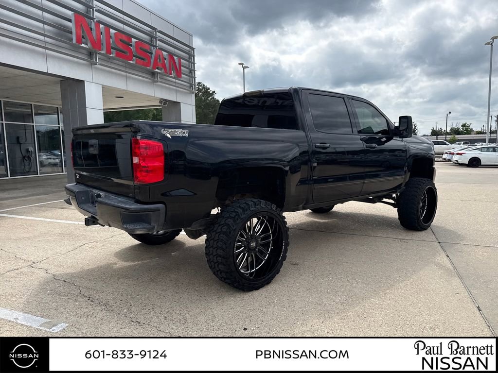 Used 2017 Chevrolet Silverado 1500 LT w/ All Star Edition AWD/4WD image 11