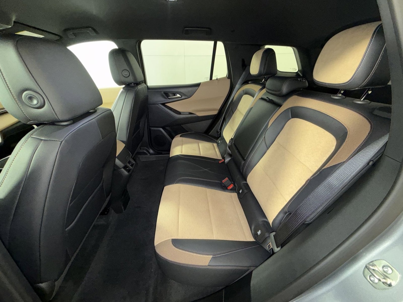 New 2026 Chevrolet Equinox ACTIV FWD image 24