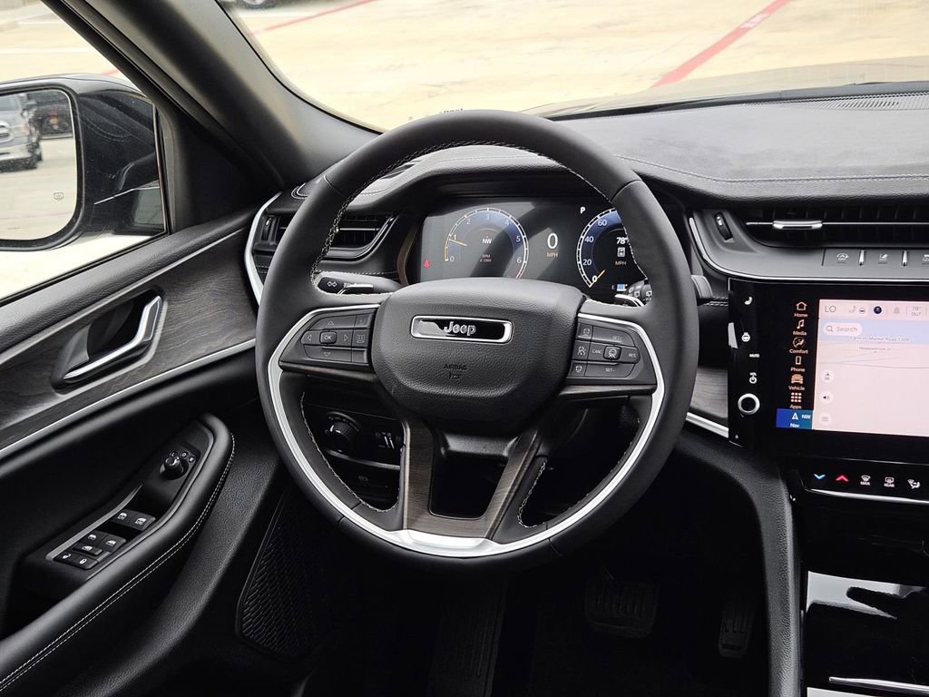 New 2026 Jeep Grand Cherokee L 2WD image 16