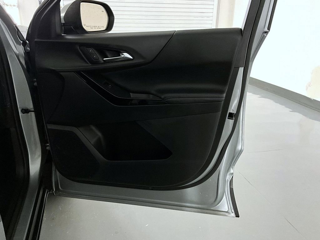 Certified 2025 Chevrolet Equinox LT image 16