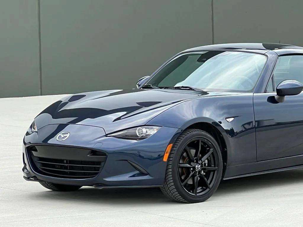 Used 2021 MAZDA MX-5 Miata RF Grand Touring RWD image 26
