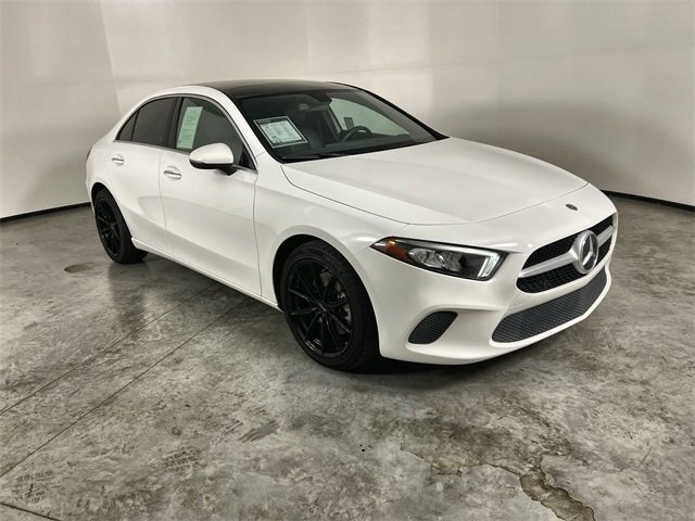 Used 2022 Mercedes-Benz A 220 image 2