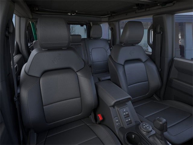 Used 2025 Ford Bronco Badlands image 10