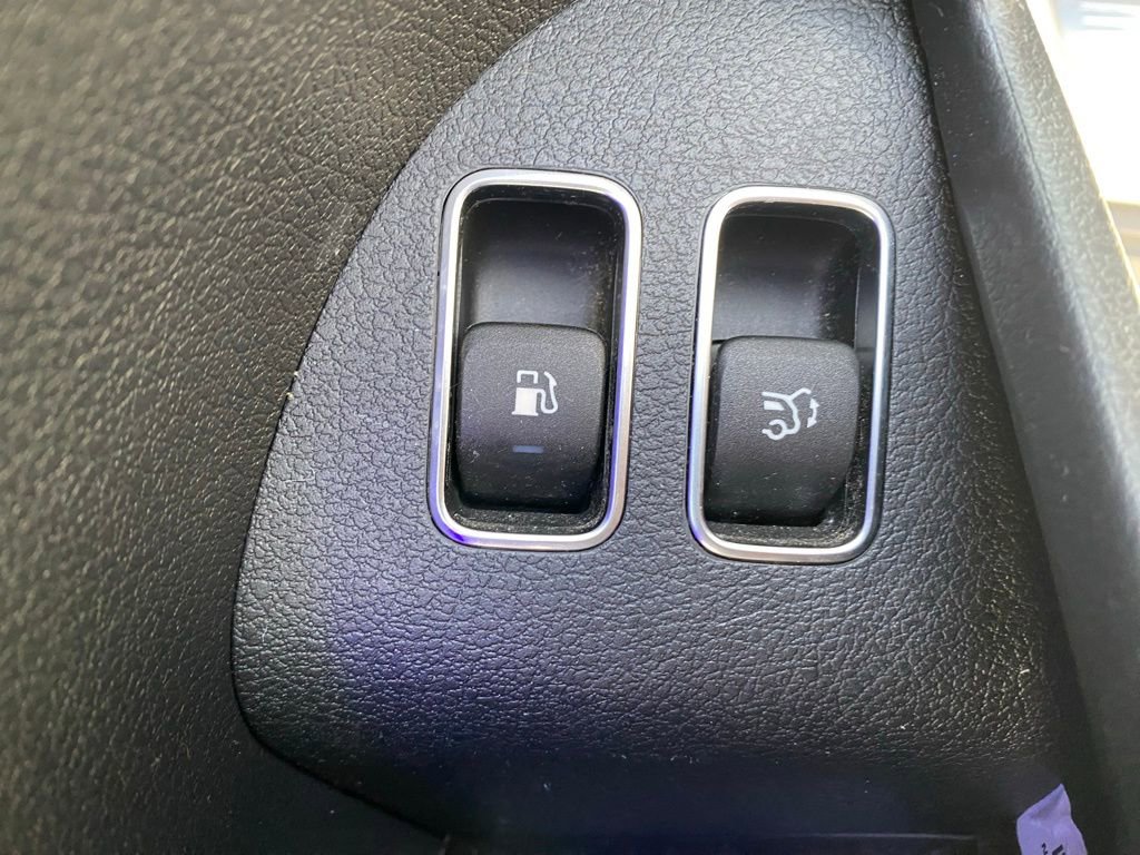 Used 2024 Mercedes-Benz GLE 450e 4MATIC image 15