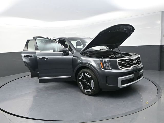 Used 2023 Kia Telluride S image 35