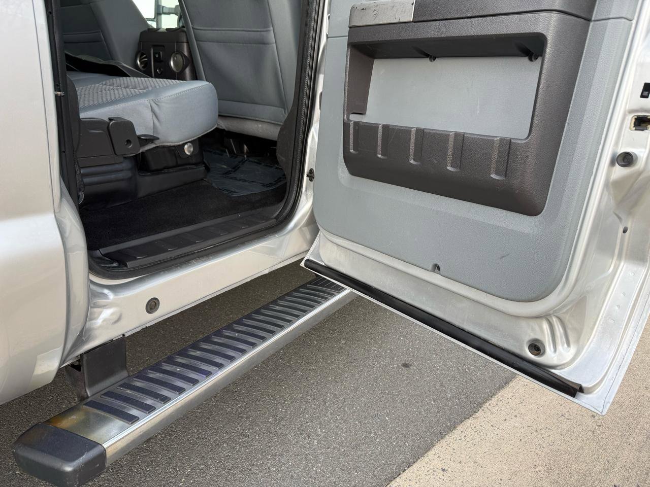 Used 2012 Ford F250 XLT w/ XLT Premium Pkg image 28