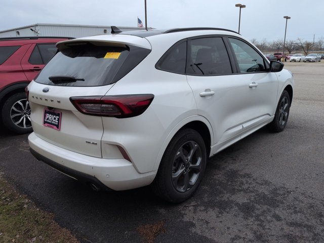 Used 2024 Ford Escape ST-Line w/ Tech Pack #1 image 8