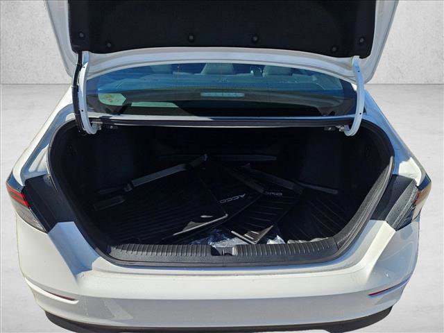 Used 2025 Honda Accord Sport image 6