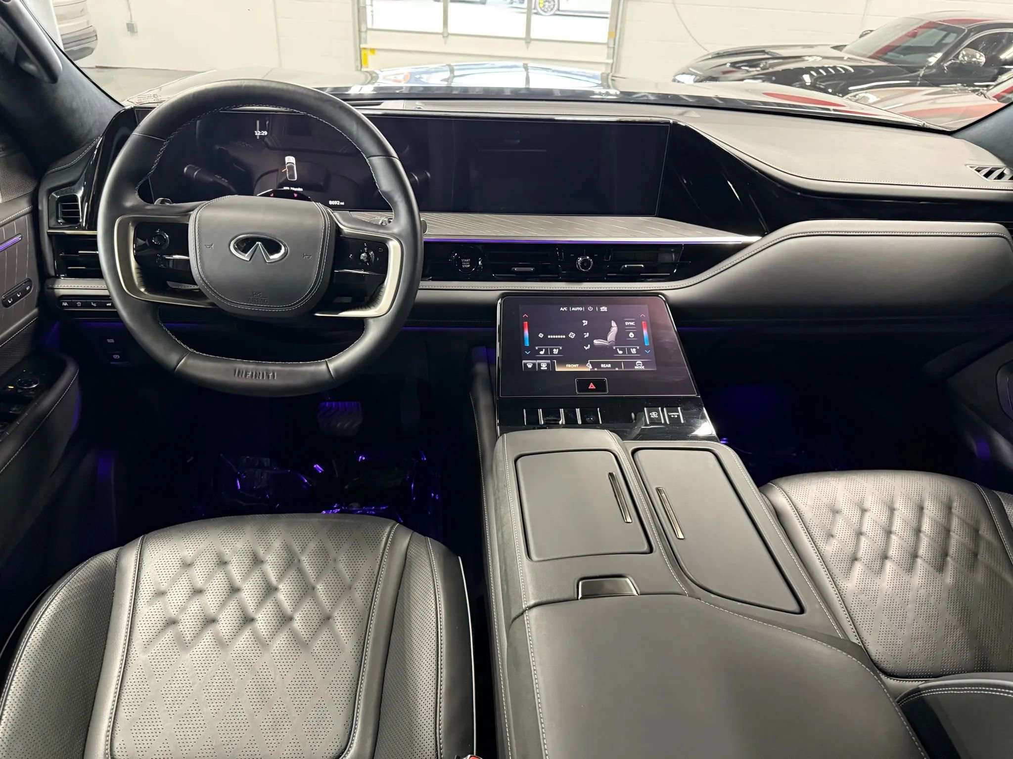 Used 2025 INFINITI QX80 Autograph w/ Premium Cargo Package image 13