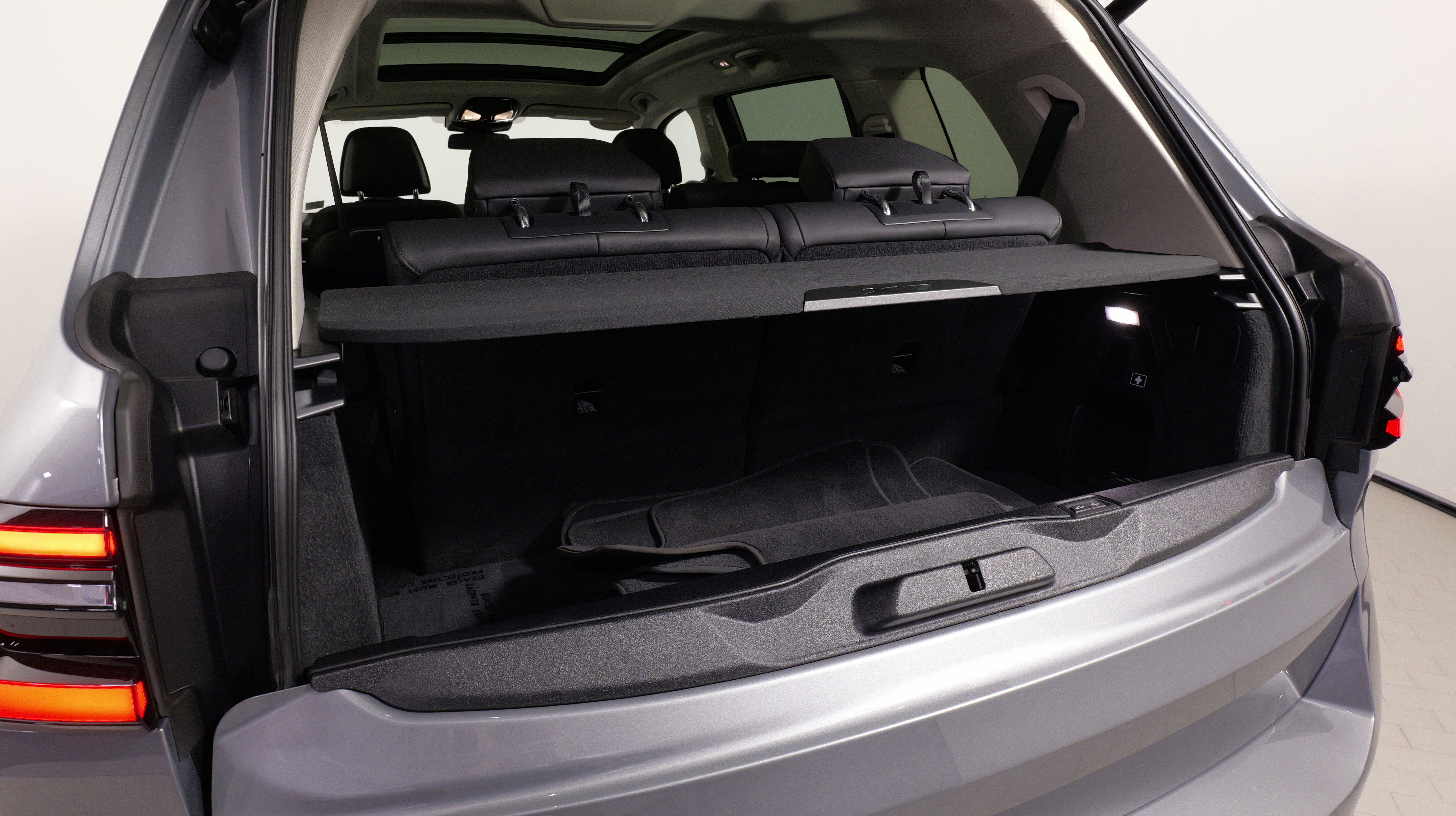 Used 2023 BMW X7 xDrive40i image 44