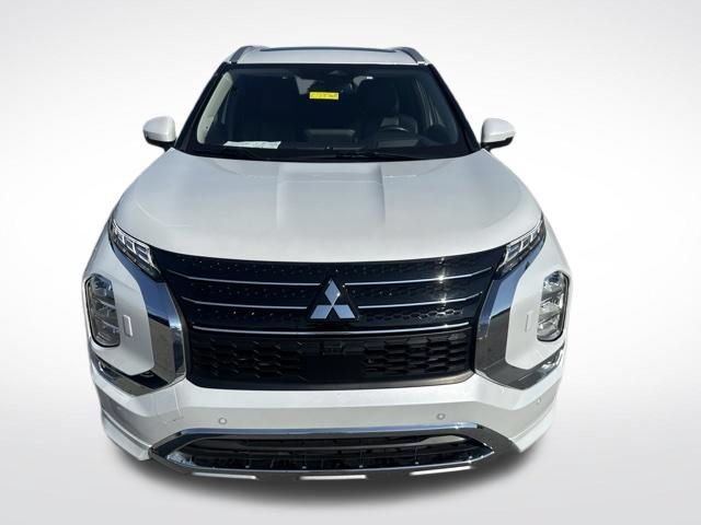 Used 2024 Mitsubishi Outlander SEL AWD/4WD image 9