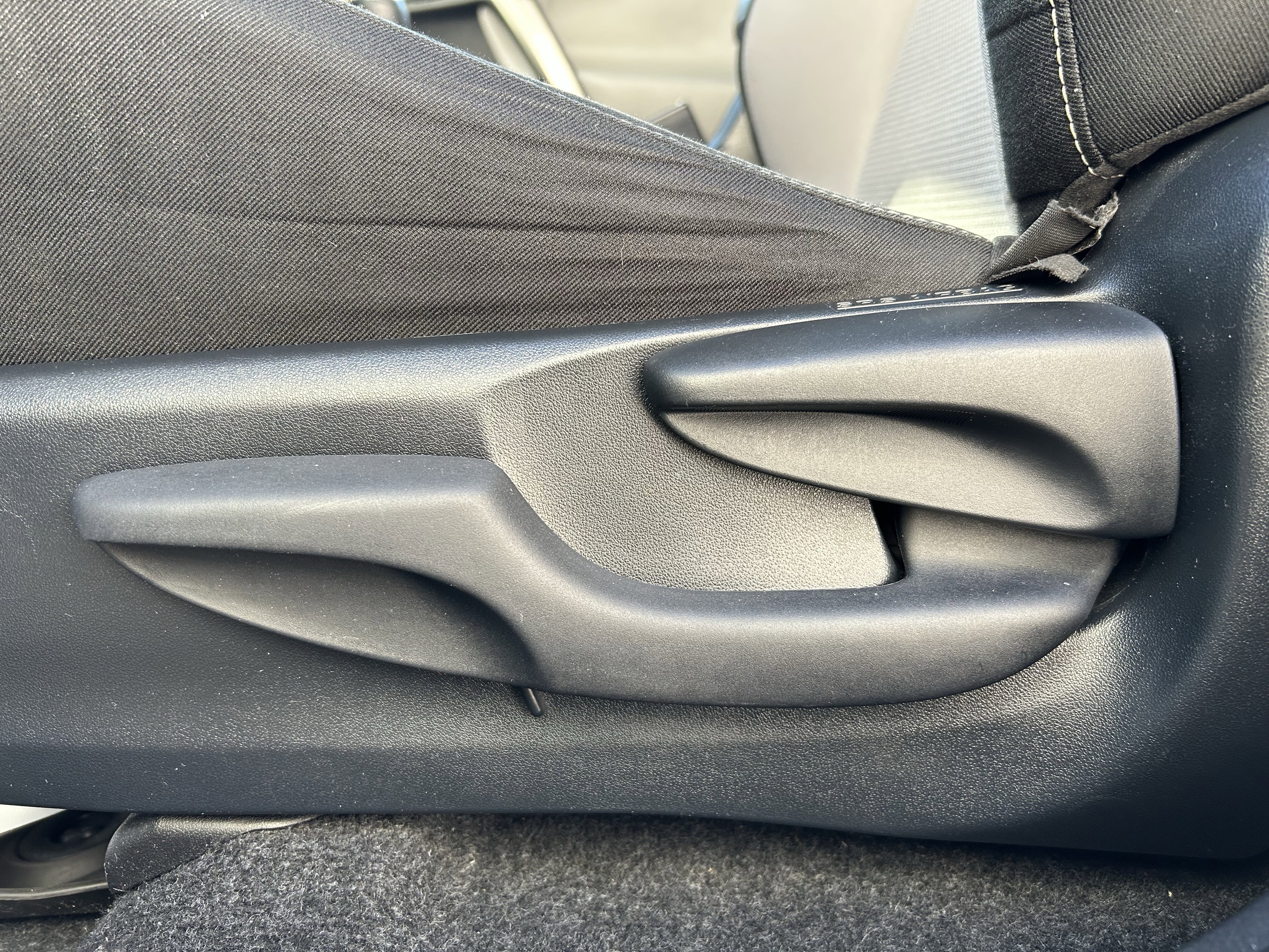 Certified 2018 Toyota RAV4 XLE image 14