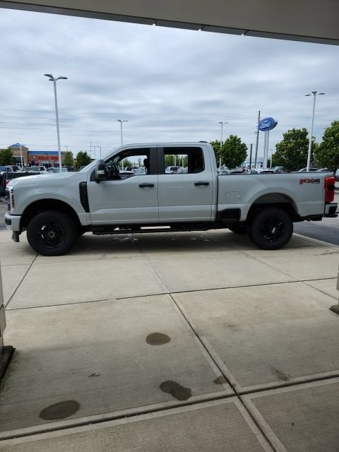 New 2026 Ford F250 XL w/ STX Appearance Package AWD/4WD image 4