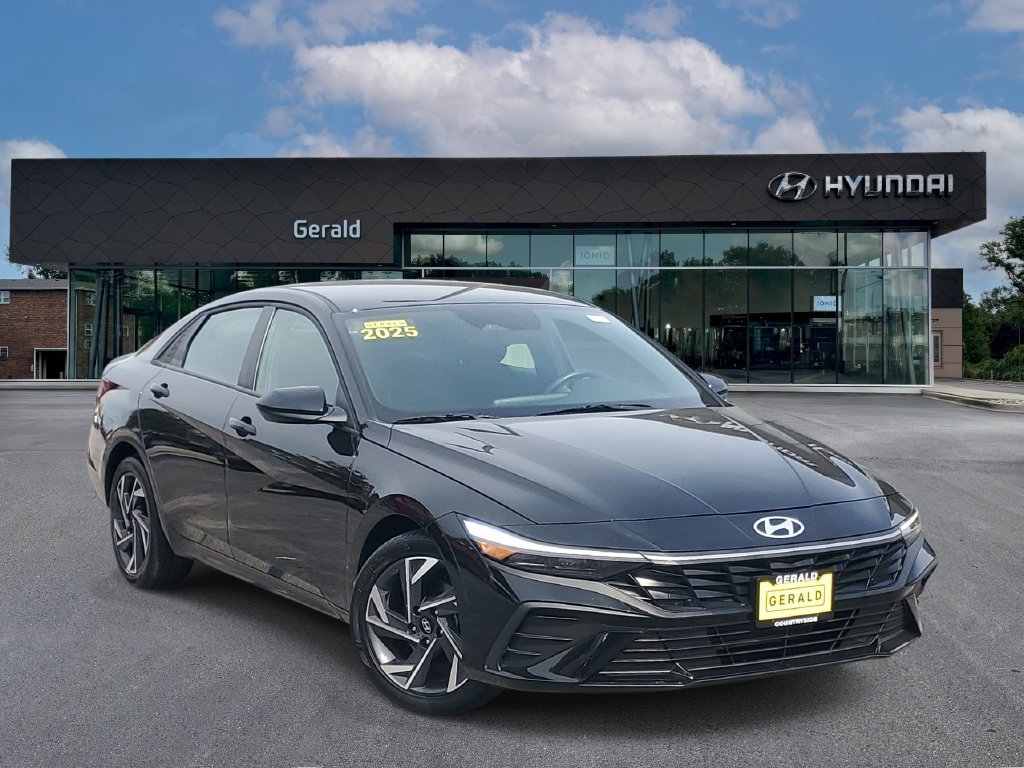 Certified 2025 Hyundai Elantra Sport FWD 360° Tour