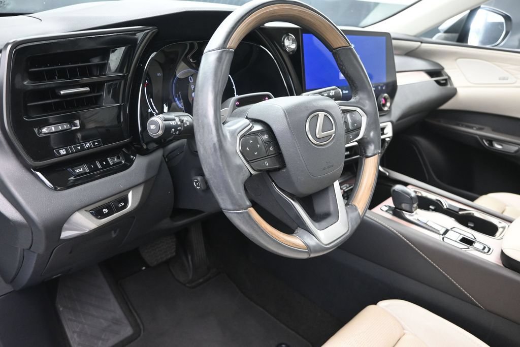 Certified 2023 Lexus RX 350 FWD w/ Accessory Package (Z1) image 12