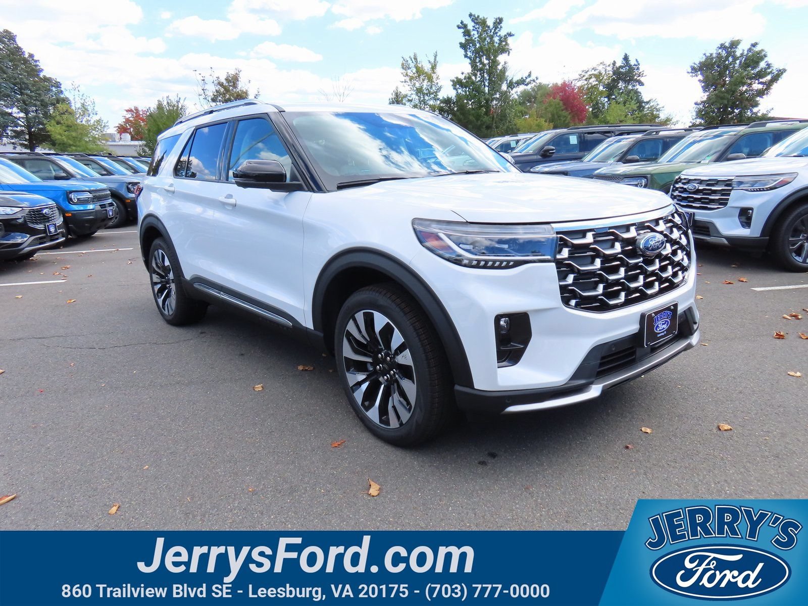 New 2026 Ford Explorer Platinum w/ LUX Leather Package AWD/4WD image 1