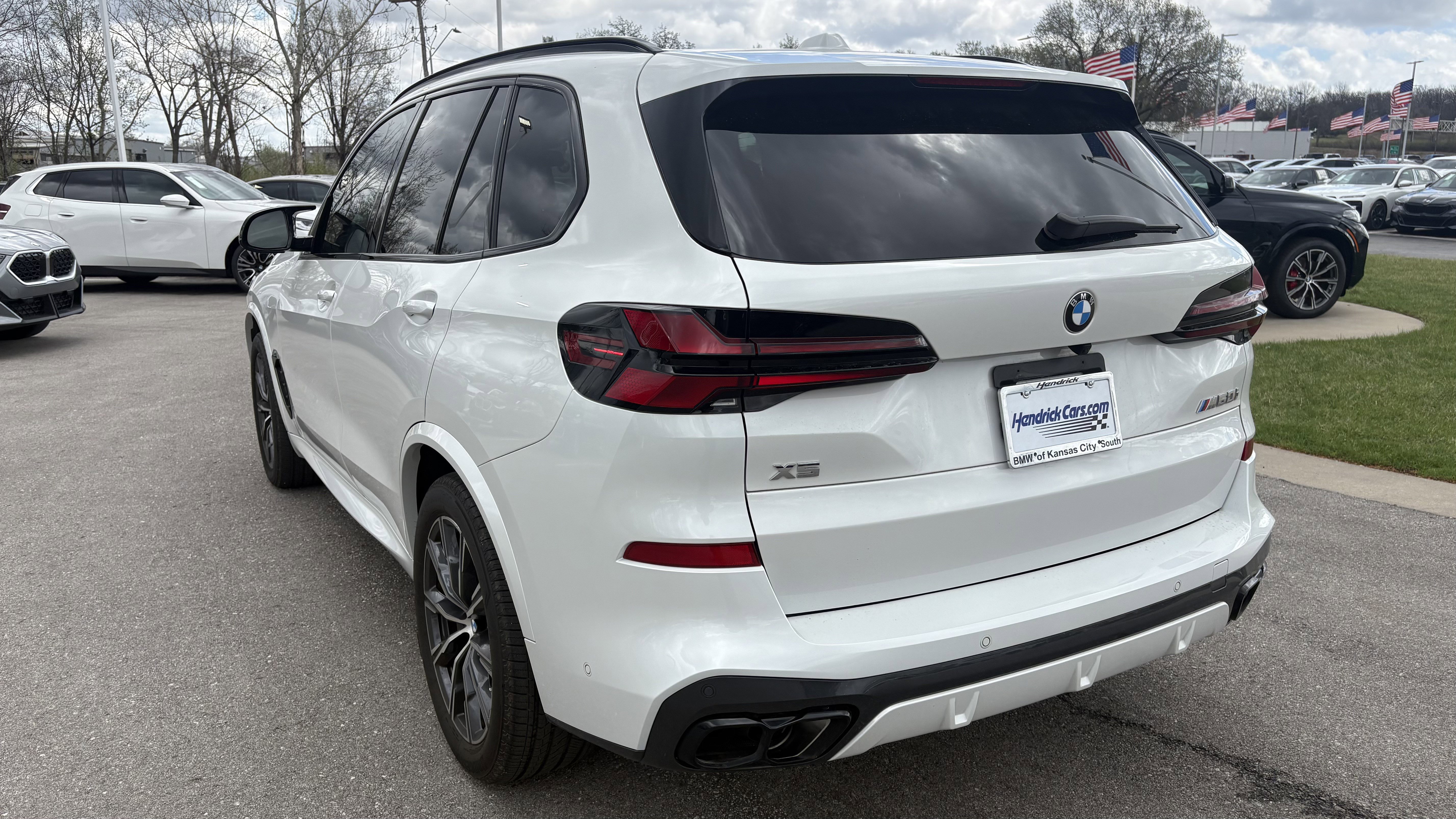 Certified 2025 BMW X5 M60i image 8