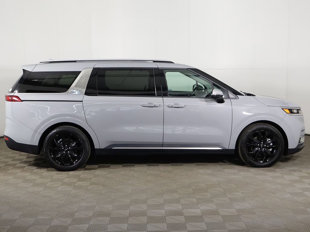 Used 2024 Kia Carnival SX Prestige FWD image 23