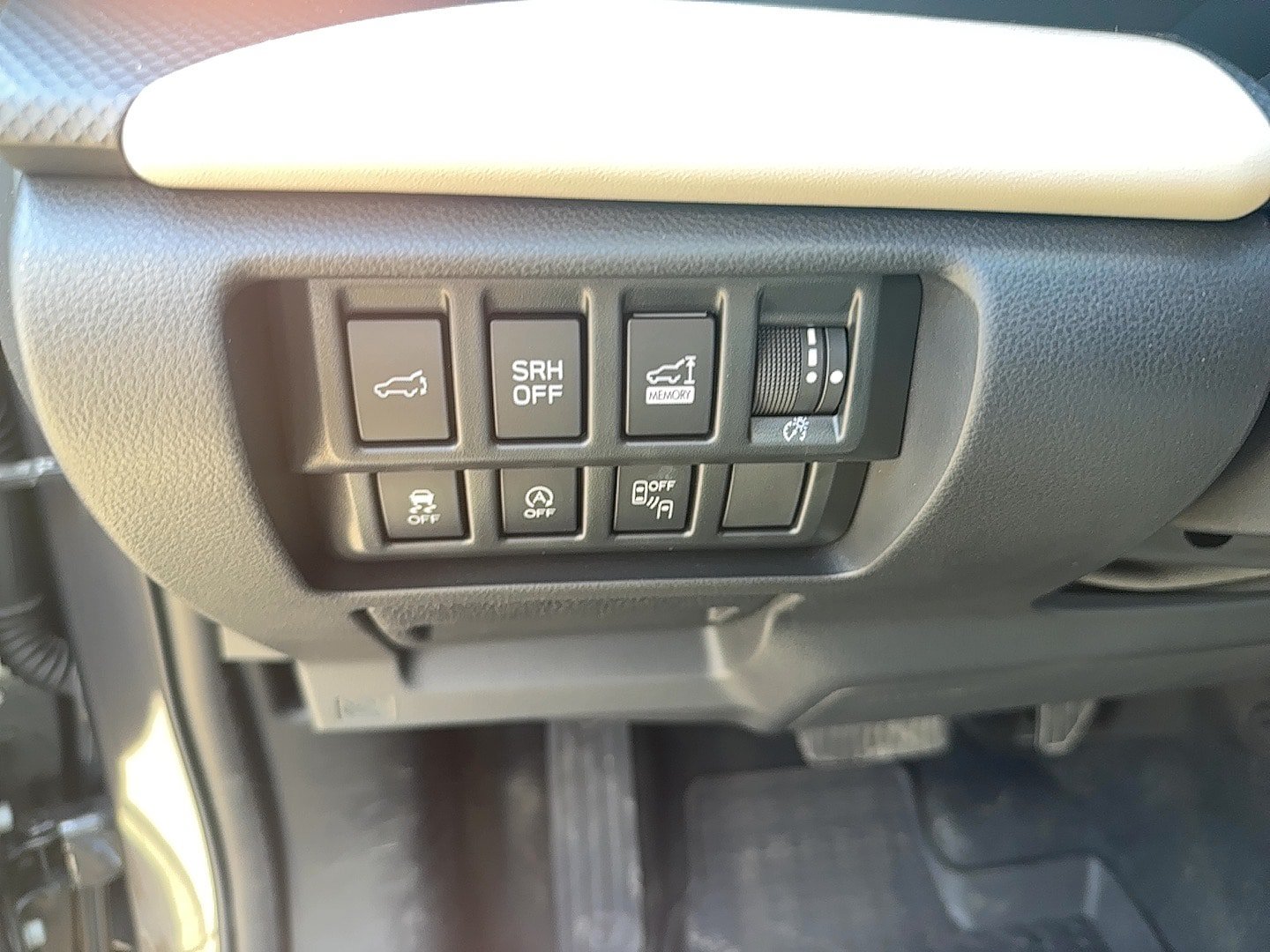 Certified 2024 Subaru Forester Limited w/ Convenience Package AWD/4WD image 17